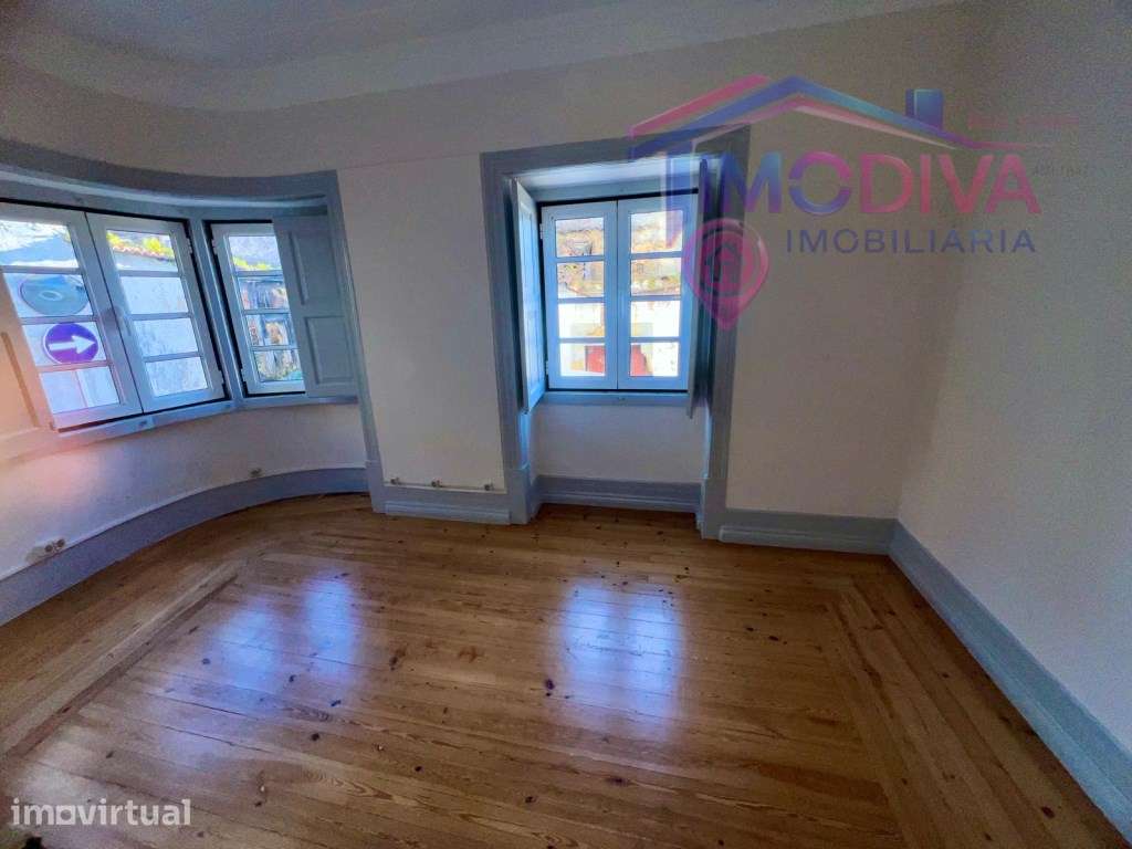 Apartamento T2+1 no centro de Figueiró dos Vinhos - Grande imagem: 4/13