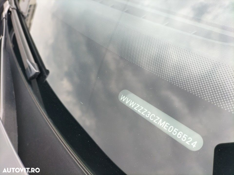 Volkswagen Passat - 19