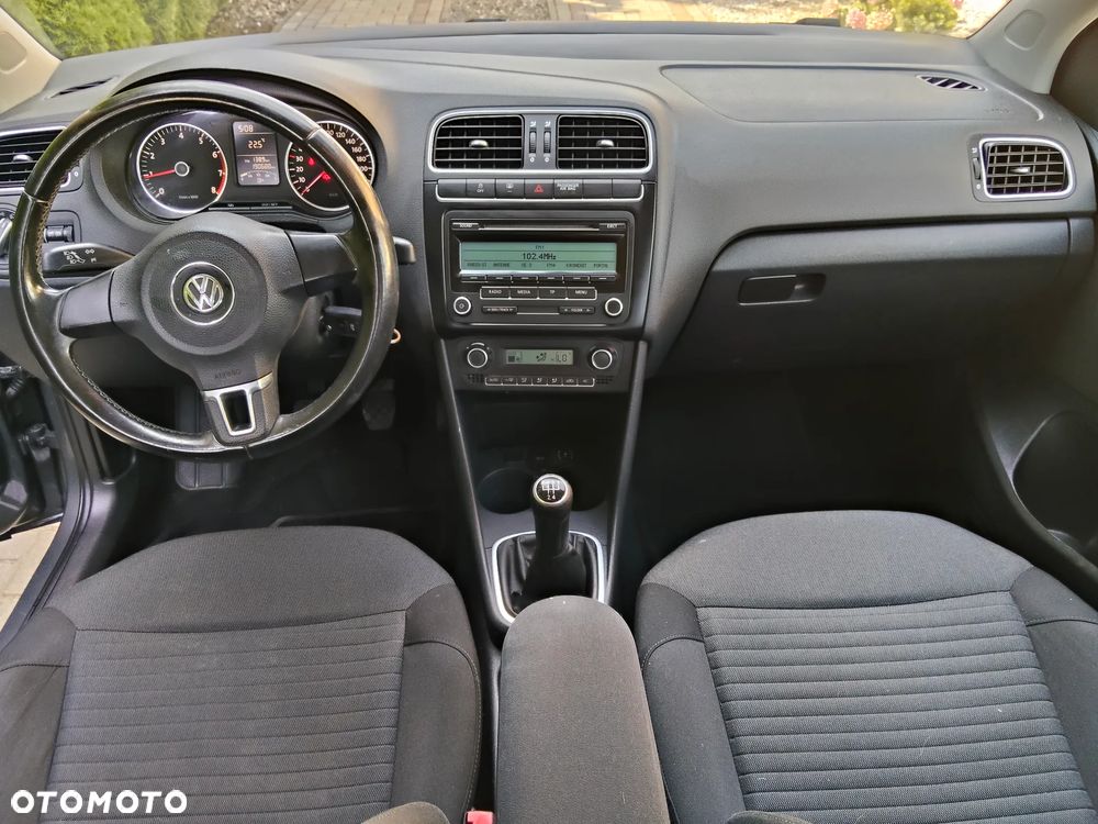 Volkswagen Polo 1.2 Comfortline - 23