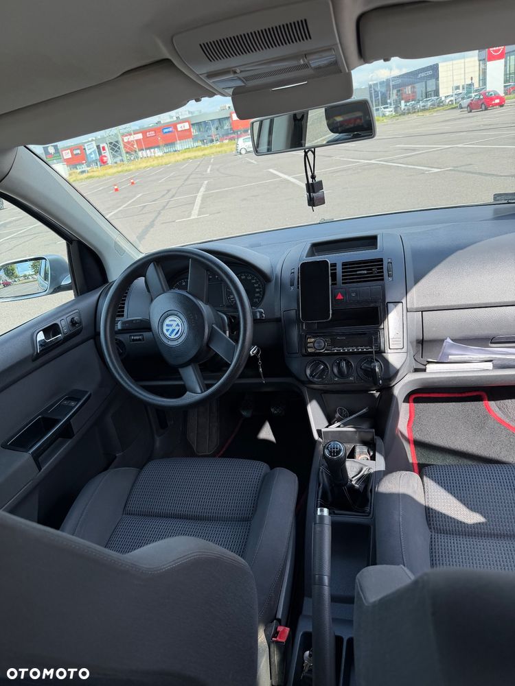 Volkswagen Polo 1.4 16V Fun - 9