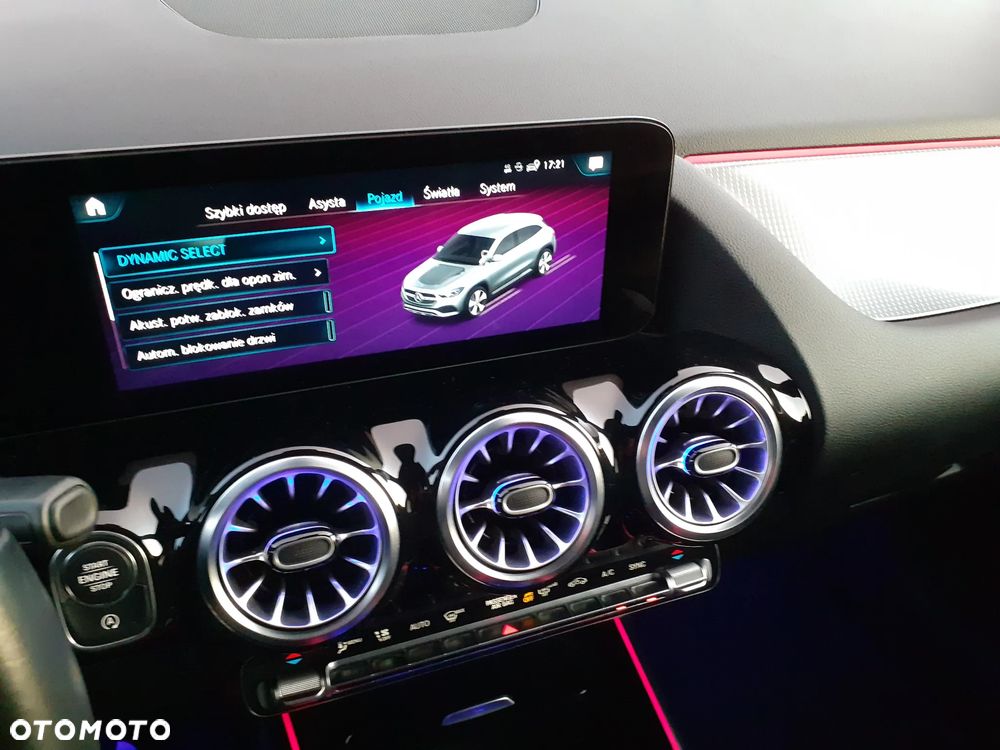 Mercedes-Benz GLA 200 Progressive - 33