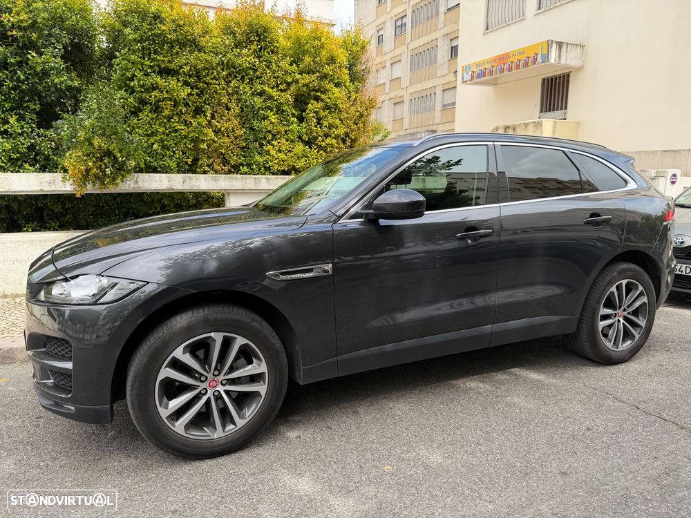 Jaguar F-Pace 2.0 i4D Prestige - 2