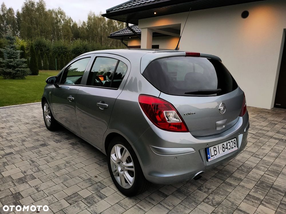 Opel Corsa 1.4 16V Satellite - 7