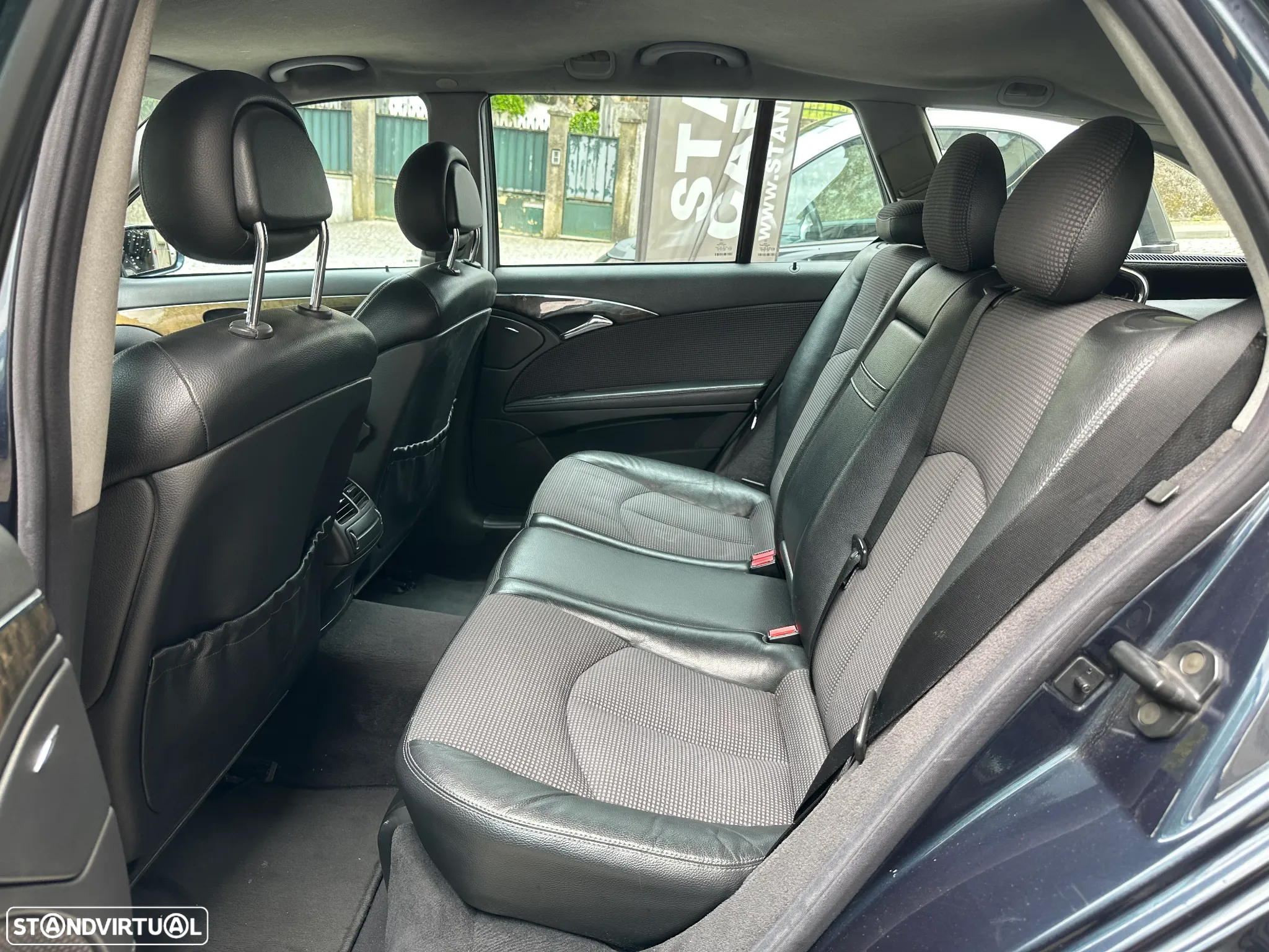 Mercedes-Benz E 220 CDi Avantgarde Aut. - 12