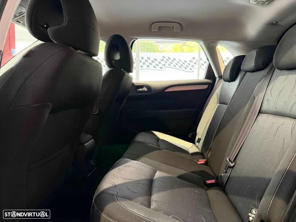 Citroën C4 e-HDi 115 ETG6 Tendance - 14