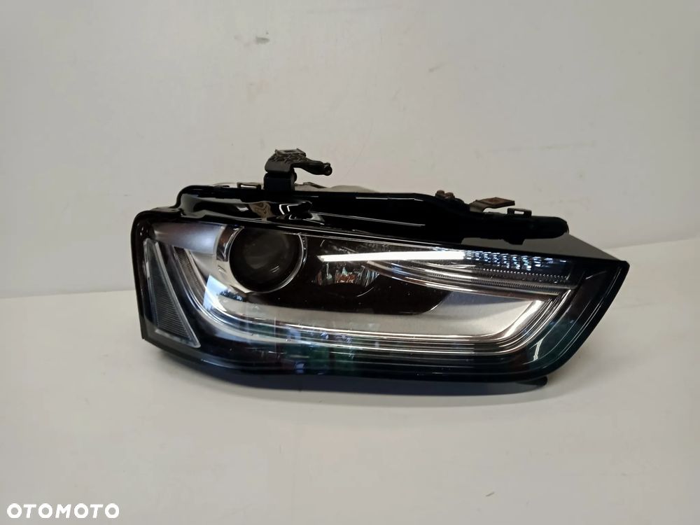 LAMPA PRAWA PRZÓD AUDI A4 B8 LIFT BI XENON SKRĘTNY 8K0941032C