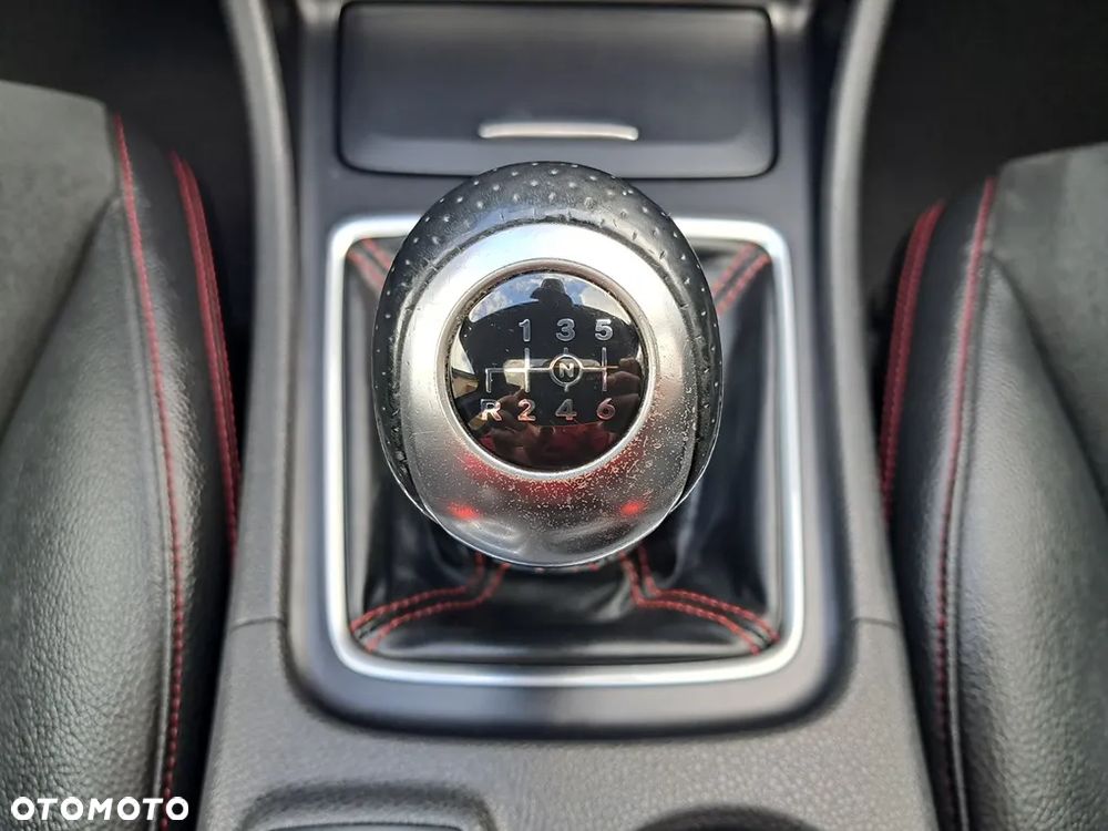 Mercedes-Benz Klasa A 180 (BlueEFFICIENCY) AMG Sport - 26