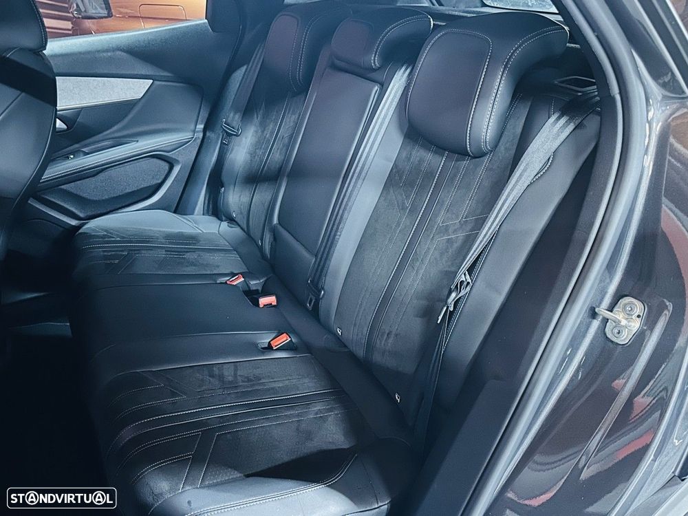Peugeot 3008 1.2 PureTech GT Line EAT8 - 6