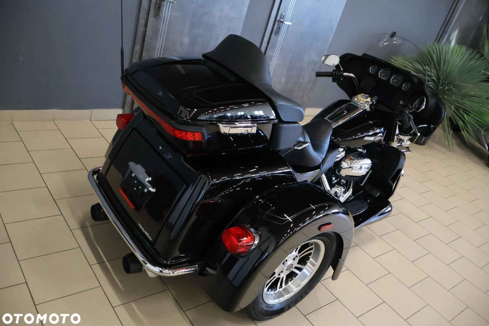 Harley-Davidson Touring Electra Glide - 11