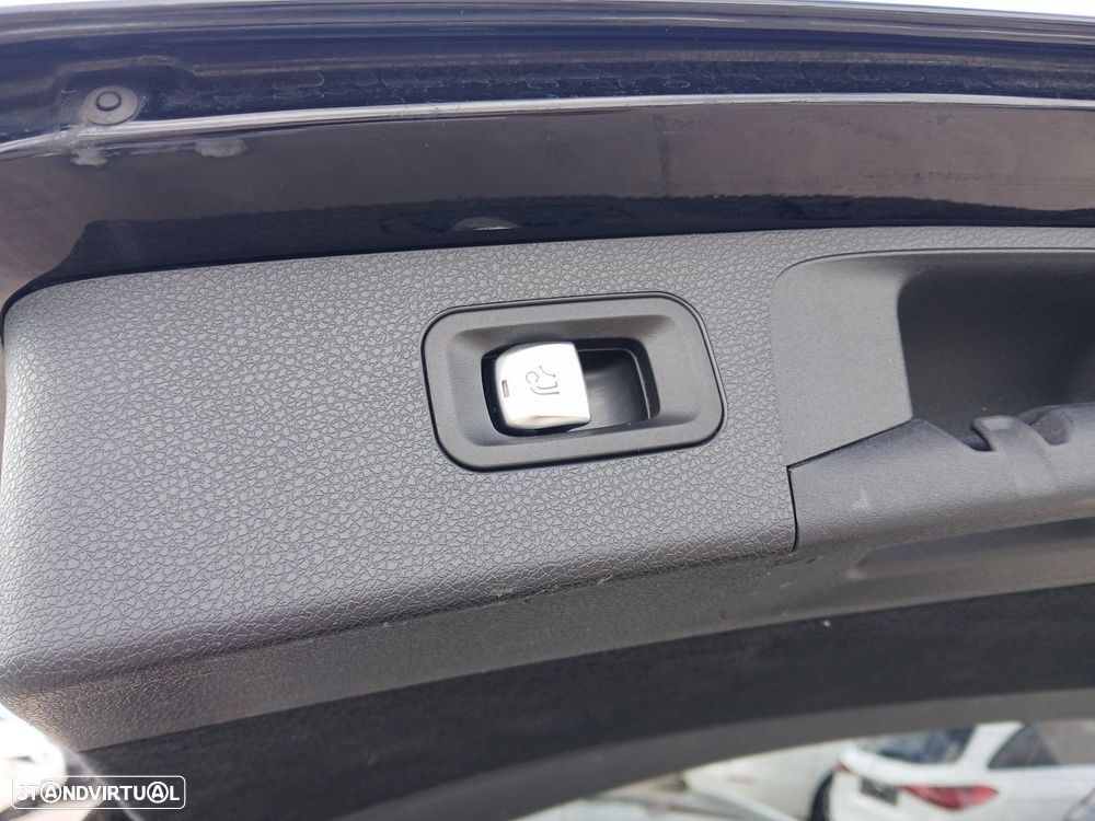 Mercedes-Benz E 300 de 4Matic 9G-TRONIC Avantgarde - 12