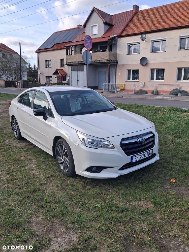 Subaru Legacy 2.5i Sport - 10