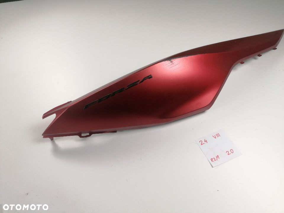 Honda Forza  NSS125 owiewka ogon zadupek prawy 18- - 2