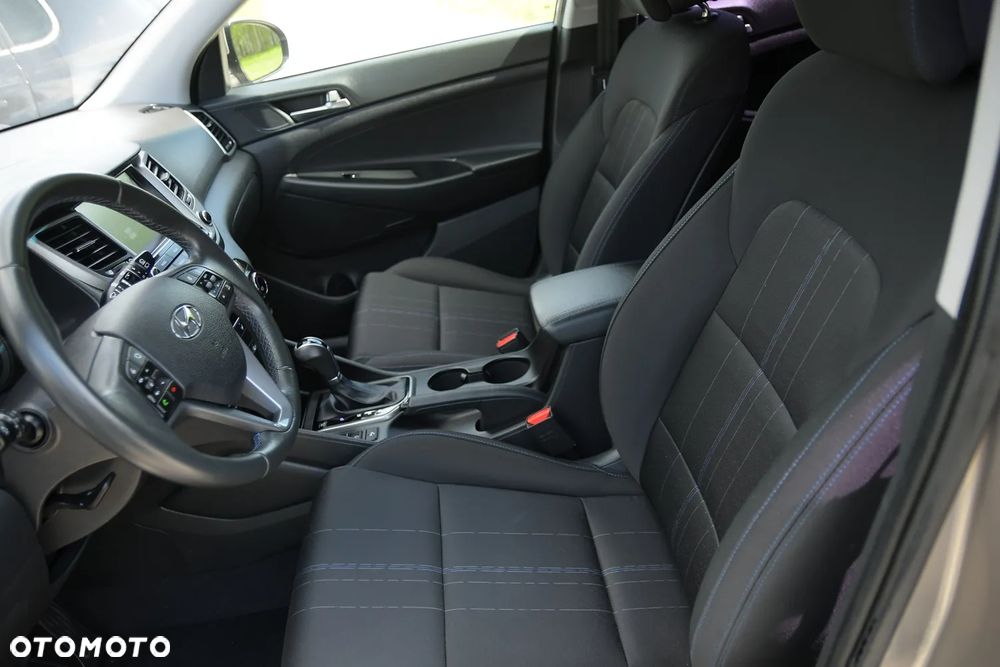 Hyundai Tucson blue 1.7 CRDi 2WD DCT Style - 27