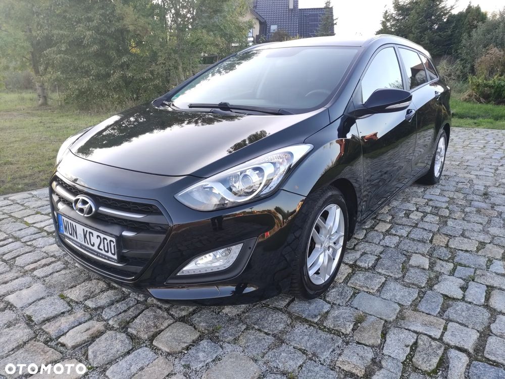 Hyundai i30 Kombi 1.4 Passion - 1