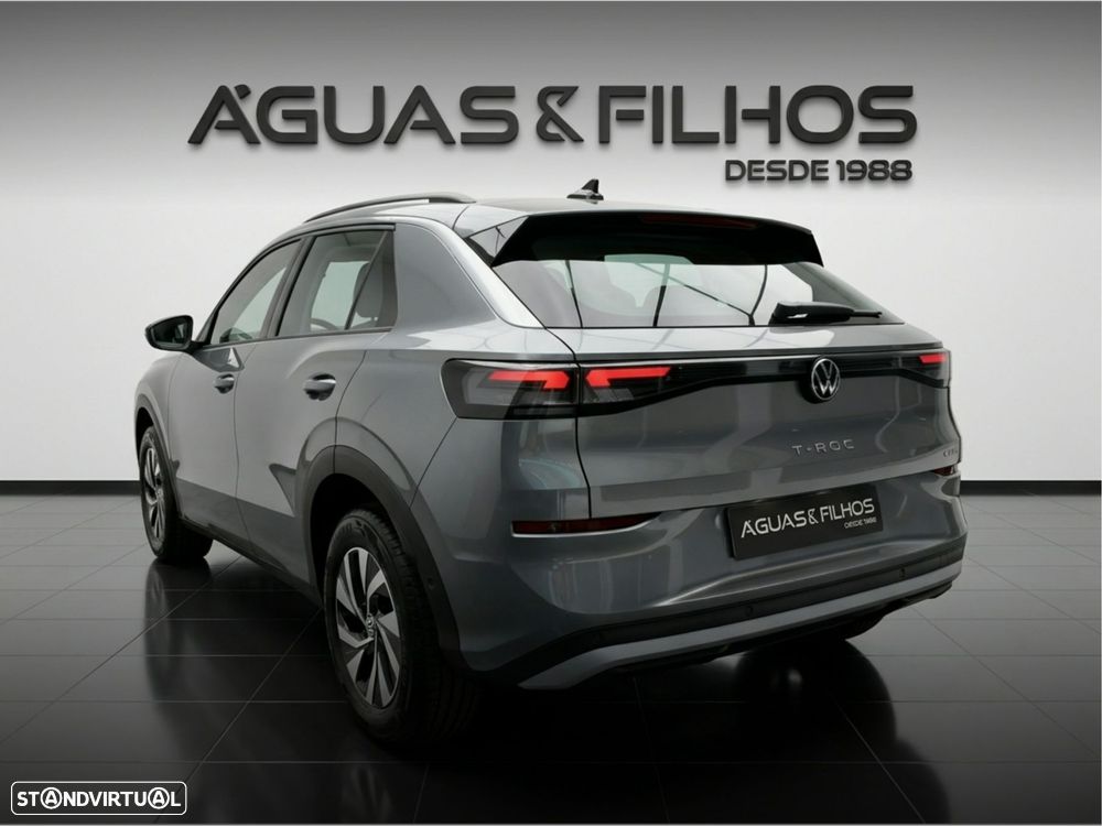 VW T-Roc 1.5 eTSI Trend DSG — photo 3