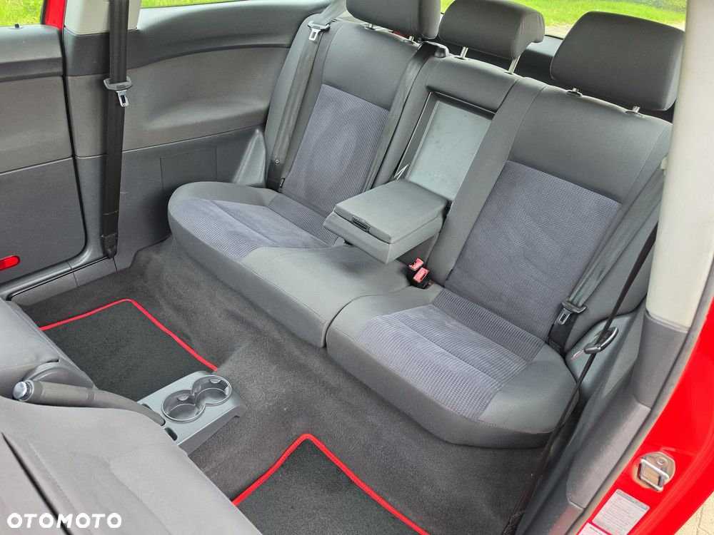Volkswagen Polo - 8
