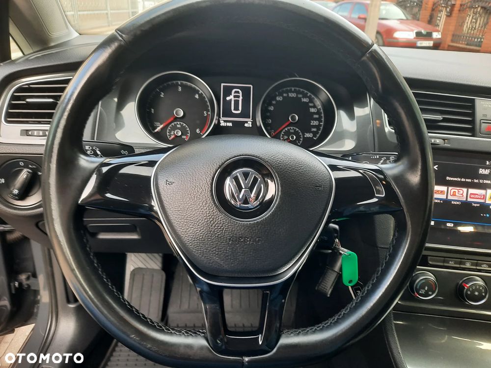 Volkswagen Golf - 19