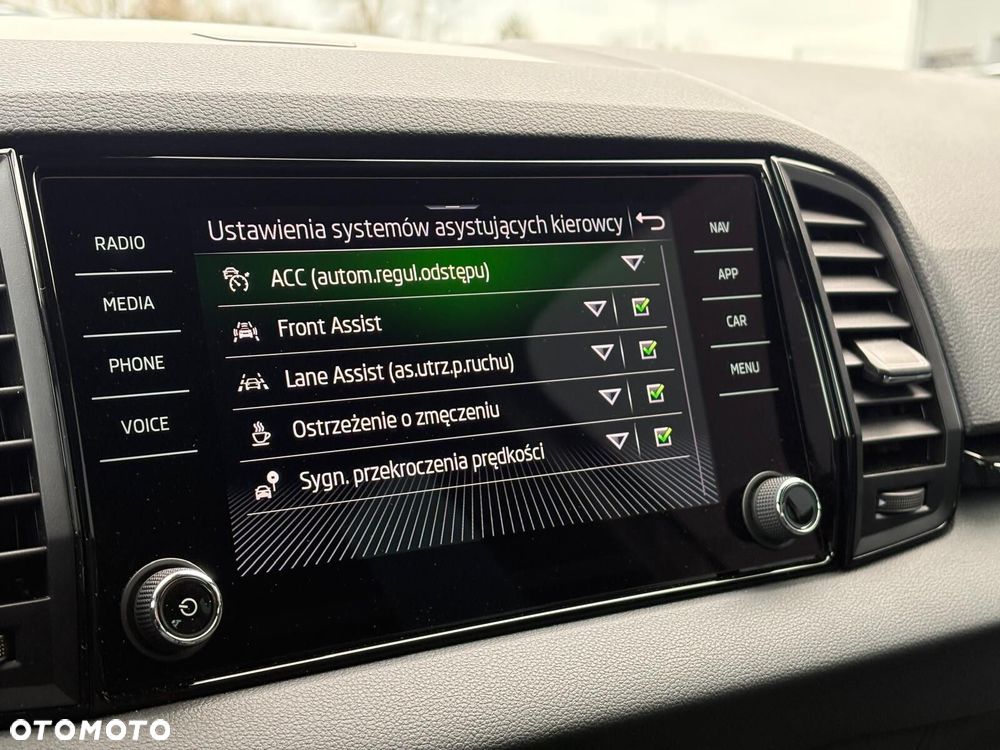 Skoda Karoq 1.5 TSI ACT Sportline DSG - 21