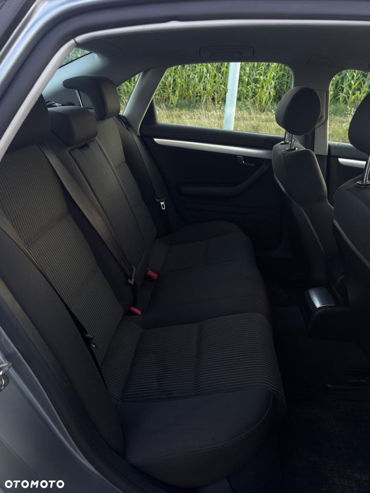 Audi A4 Limousine 2.0 TDI DPF - 11