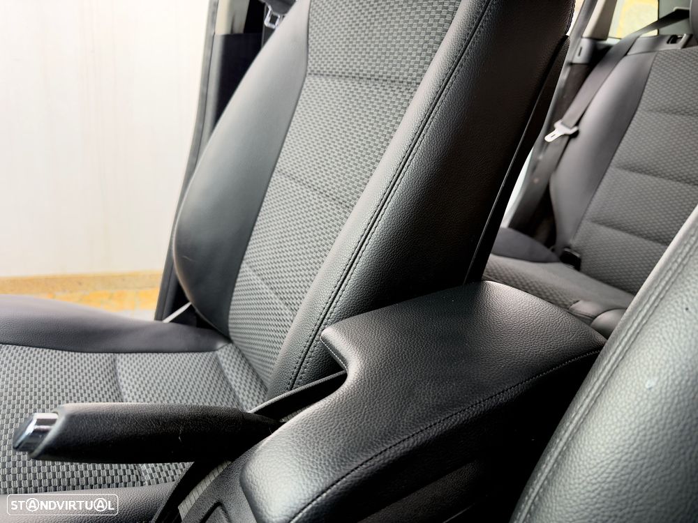 Mercedes-Benz B 180 CDI - 41