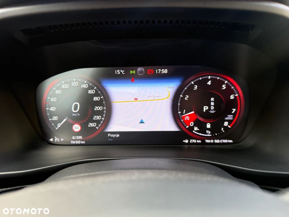 Volvo XC 40 B4 B AWD R-Design - 32