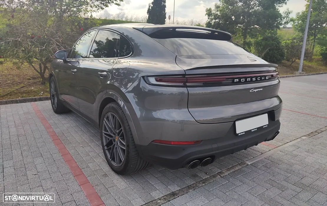 Porsche Cayenne Coupé E-Hybrid - 9