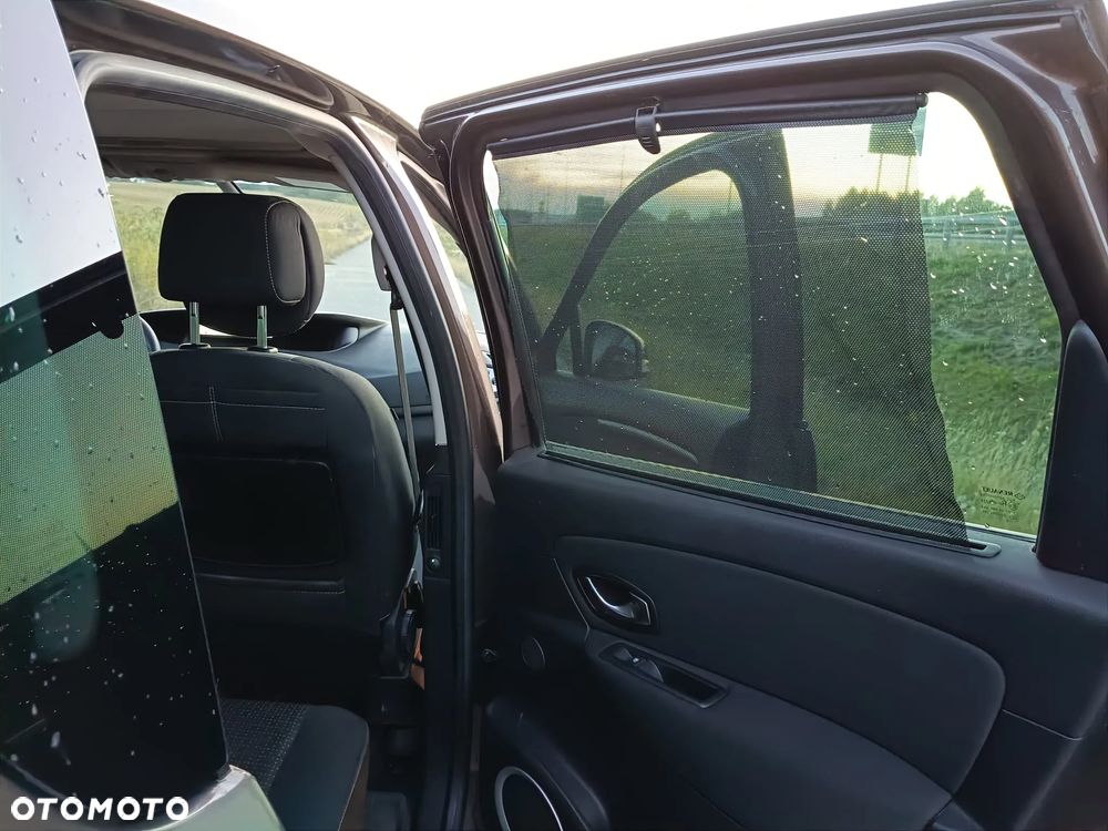 Renault Scenic TCe 130 Dynamique - 17