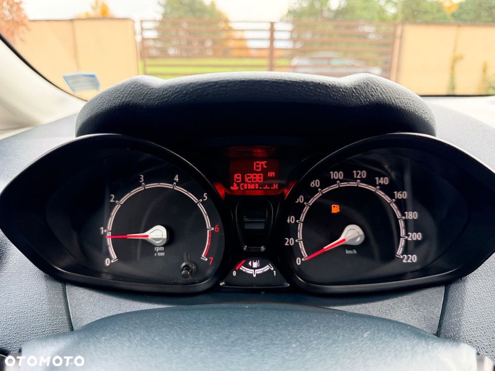 Ford Fiesta 1.25 Trend - 36