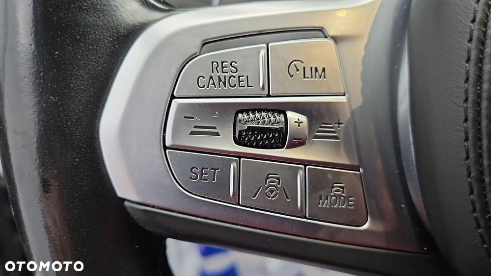 BMW Seria 7 - 17