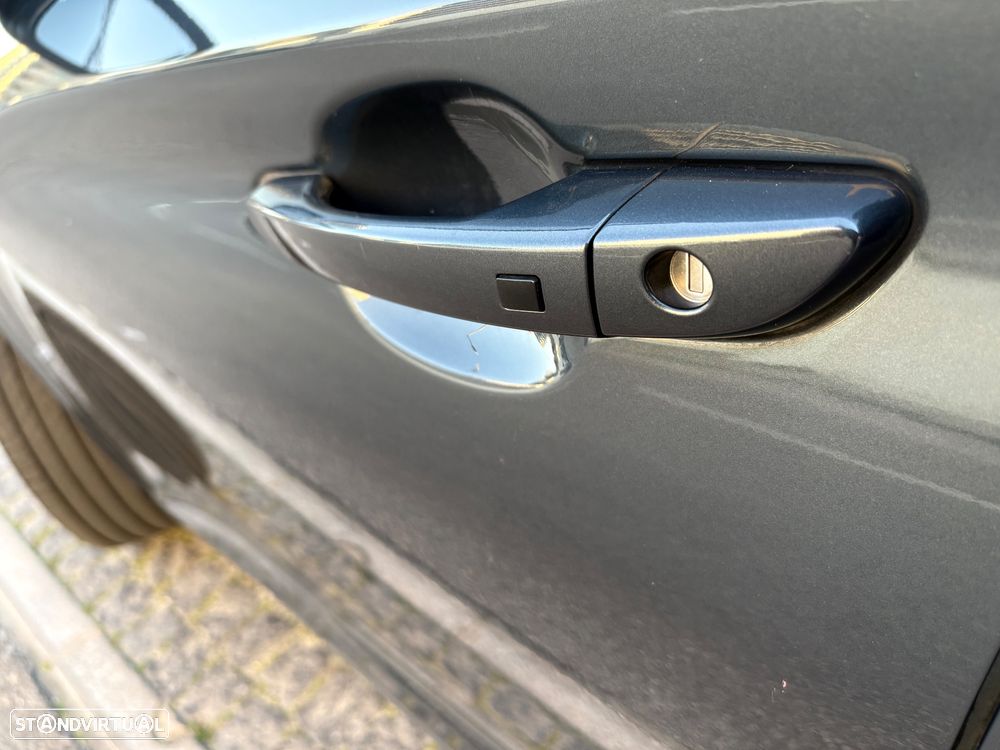 Hyundai Kauai 64 kWh Premium+P.Premium - 42