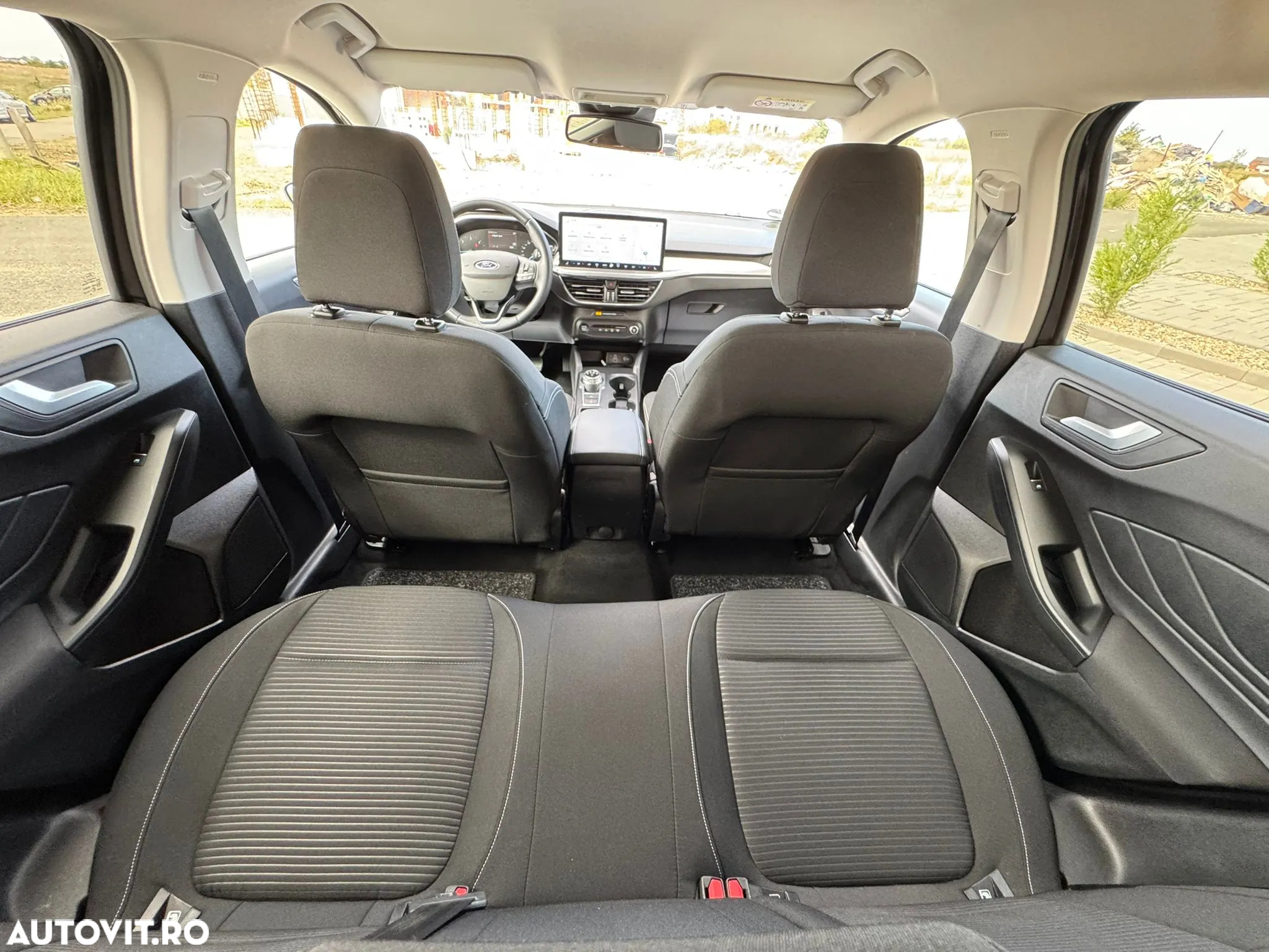 Ford Focus Turnier 1.5 EcoBlue Start-Stopp-System Aut. TITANIUM - 16