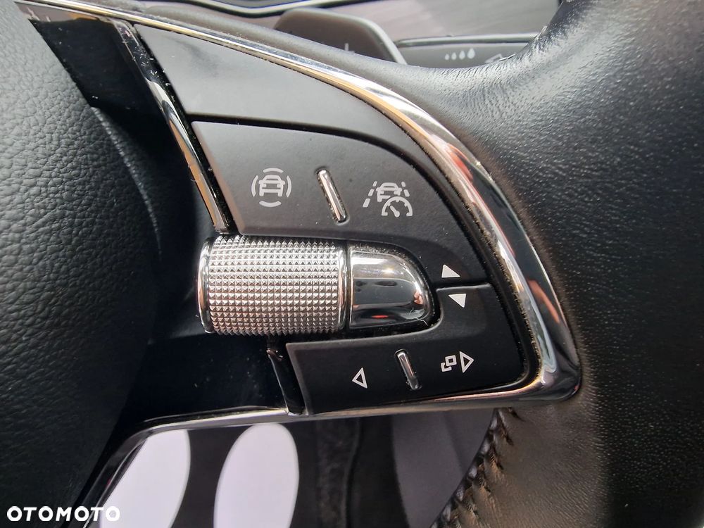 Skoda Superb Combi 2.0 TDI DSG Selection - 14