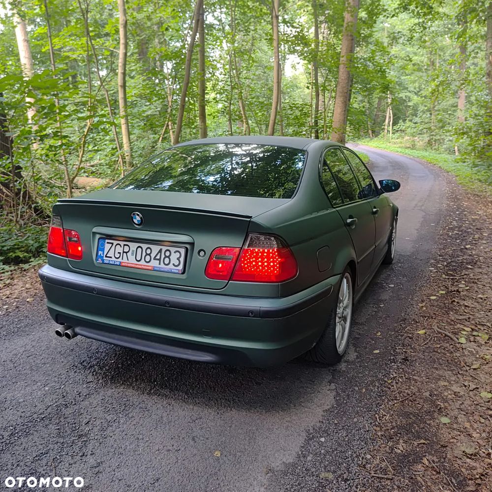 BMW Seria 3 325i - 7