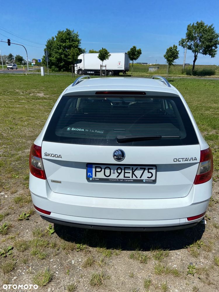 Skoda Octavia ver-1-4-tsi-elegance-dsg - 4