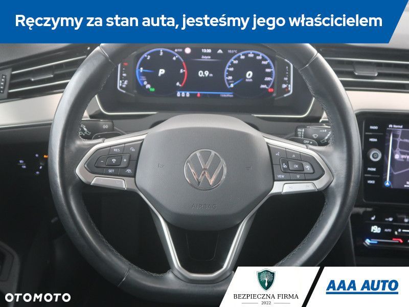 Volkswagen Passat Variant - 17