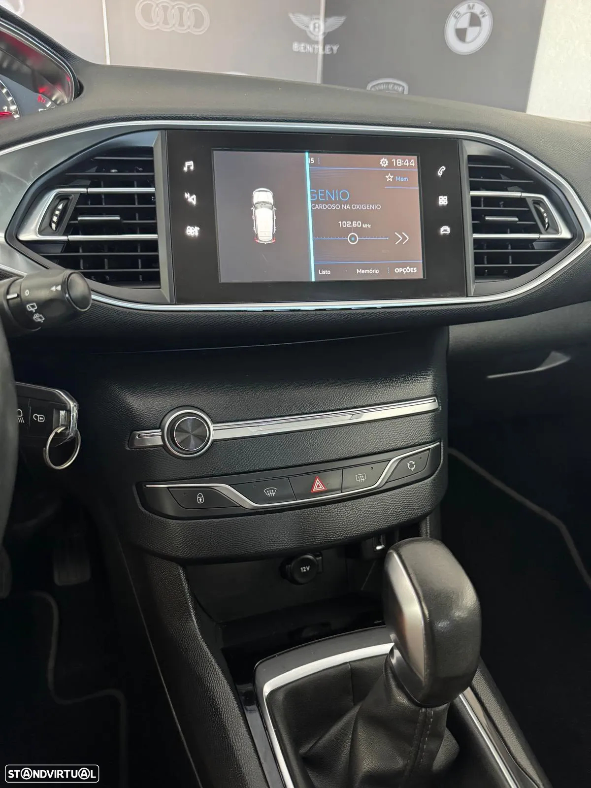 Peugeot 308 1.6 BlueHDi Allure EAT6 - 14