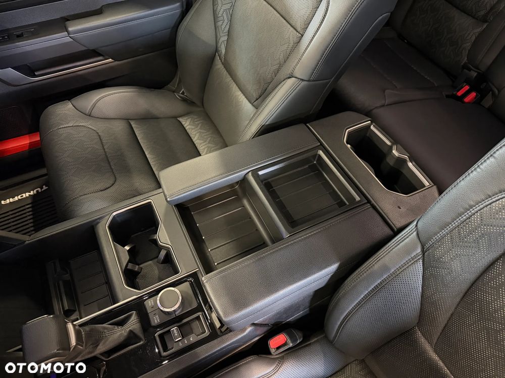 Toyota Tundra - 32