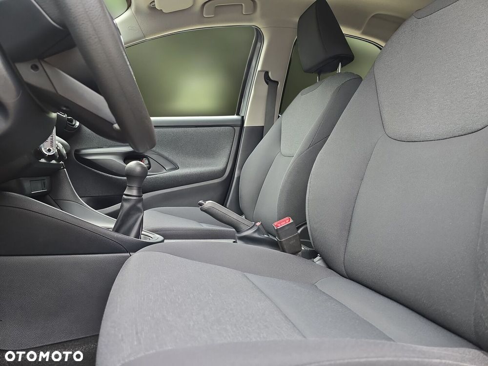 Toyota Yaris - 11