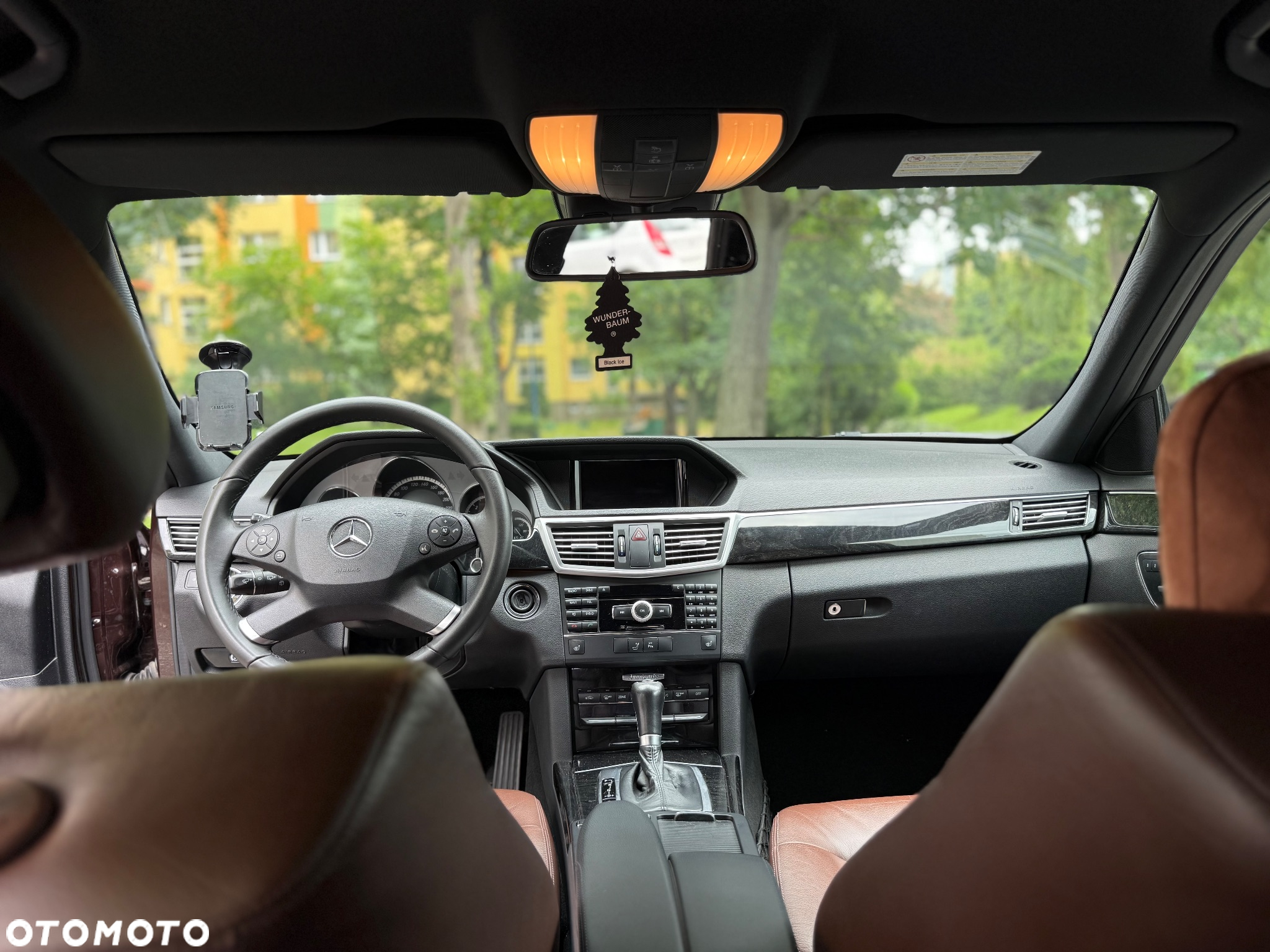 Mercedes-Benz Klasa E 250 T CDI DPF BlueEFFICIENCY Automatik Avantgarde - 4