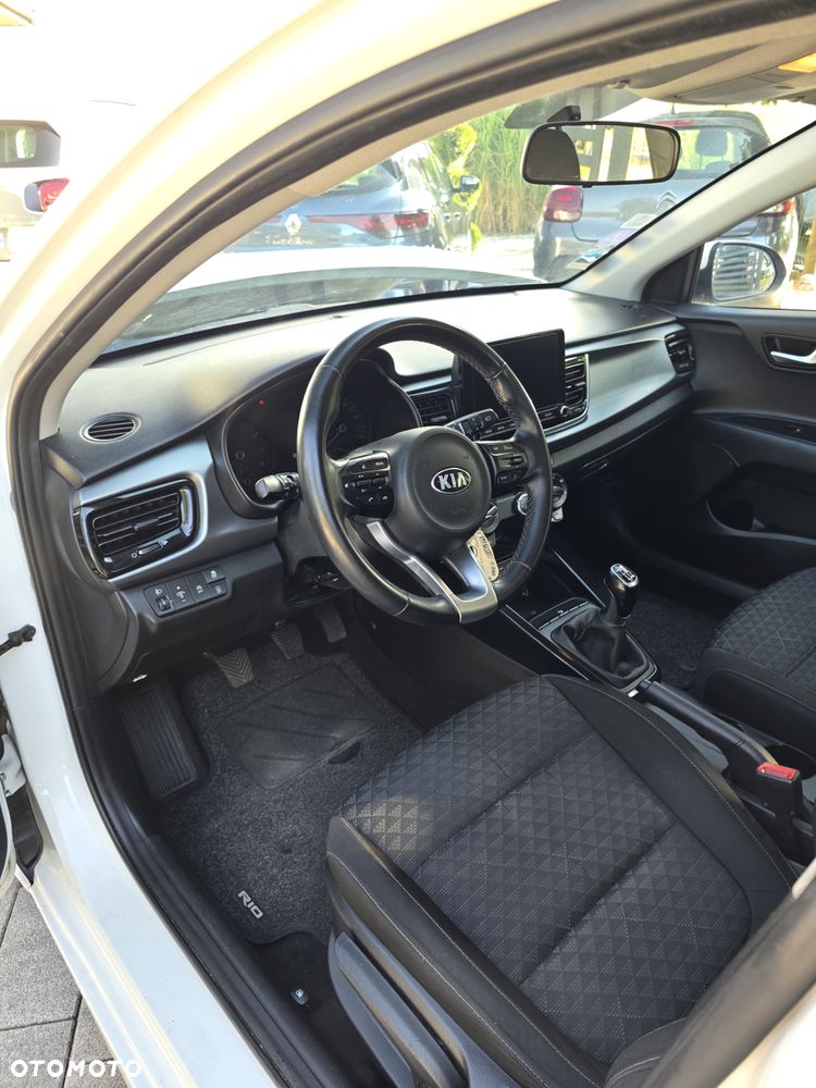 Kia Rio 1.0 T-GDI L - 10