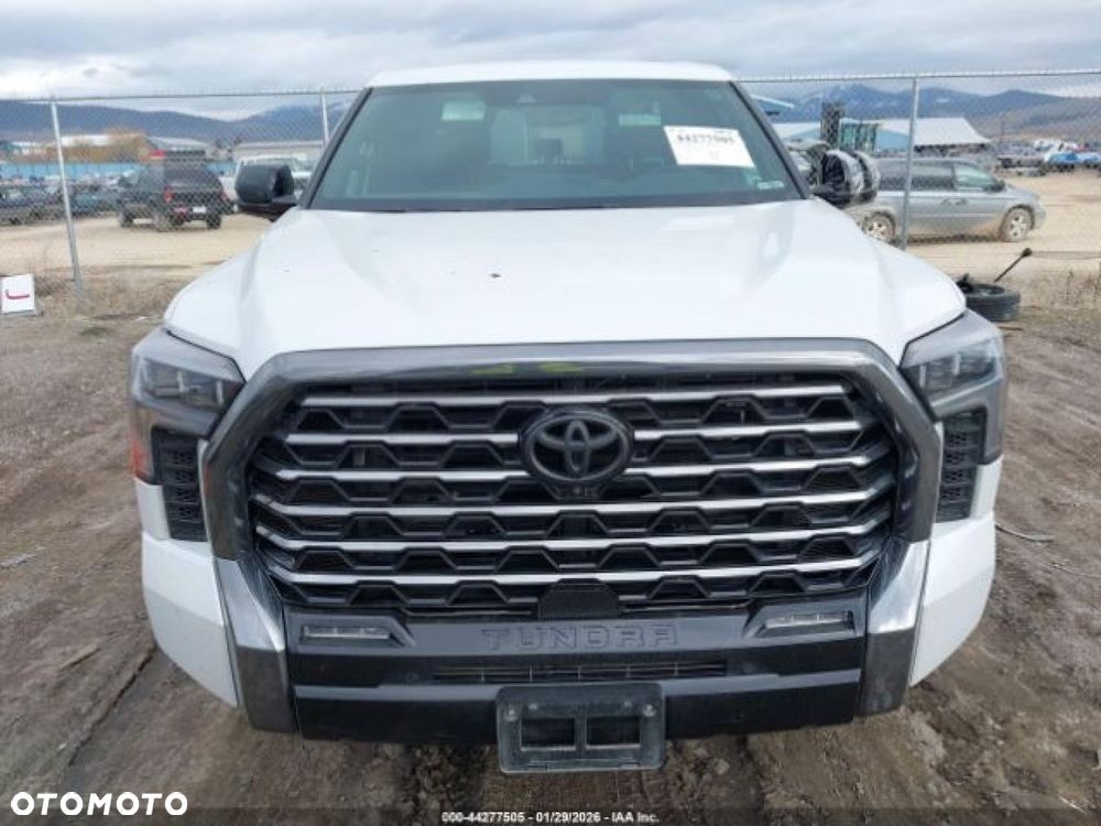 Toyota Tundra - 7
