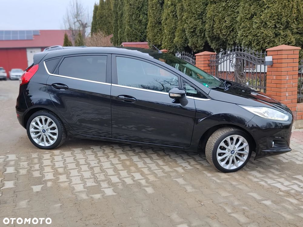 Ford Fiesta 1.0 EcoBoost S&S TITANIUM X - 2