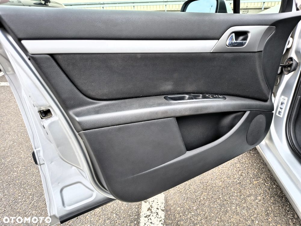 Peugeot 407 1.8 Presence - 21