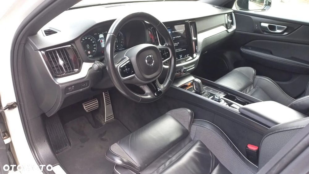 Volvo V60 B4 D Geartronic RDesign - 9