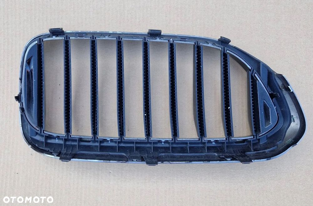 NERKA GRILL LEWA BMW 5 G30/G31 MPAKIET - 2