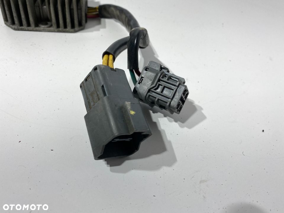 Regulator napięcia Kymco X TOWN 125 14-20r. - 3