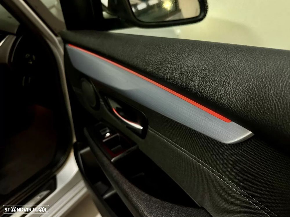 BMW 216 Active Tourer d Line Sport - 52