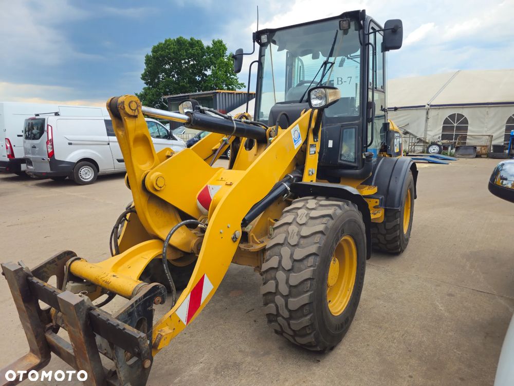 Caterpillar 908h2 - 3