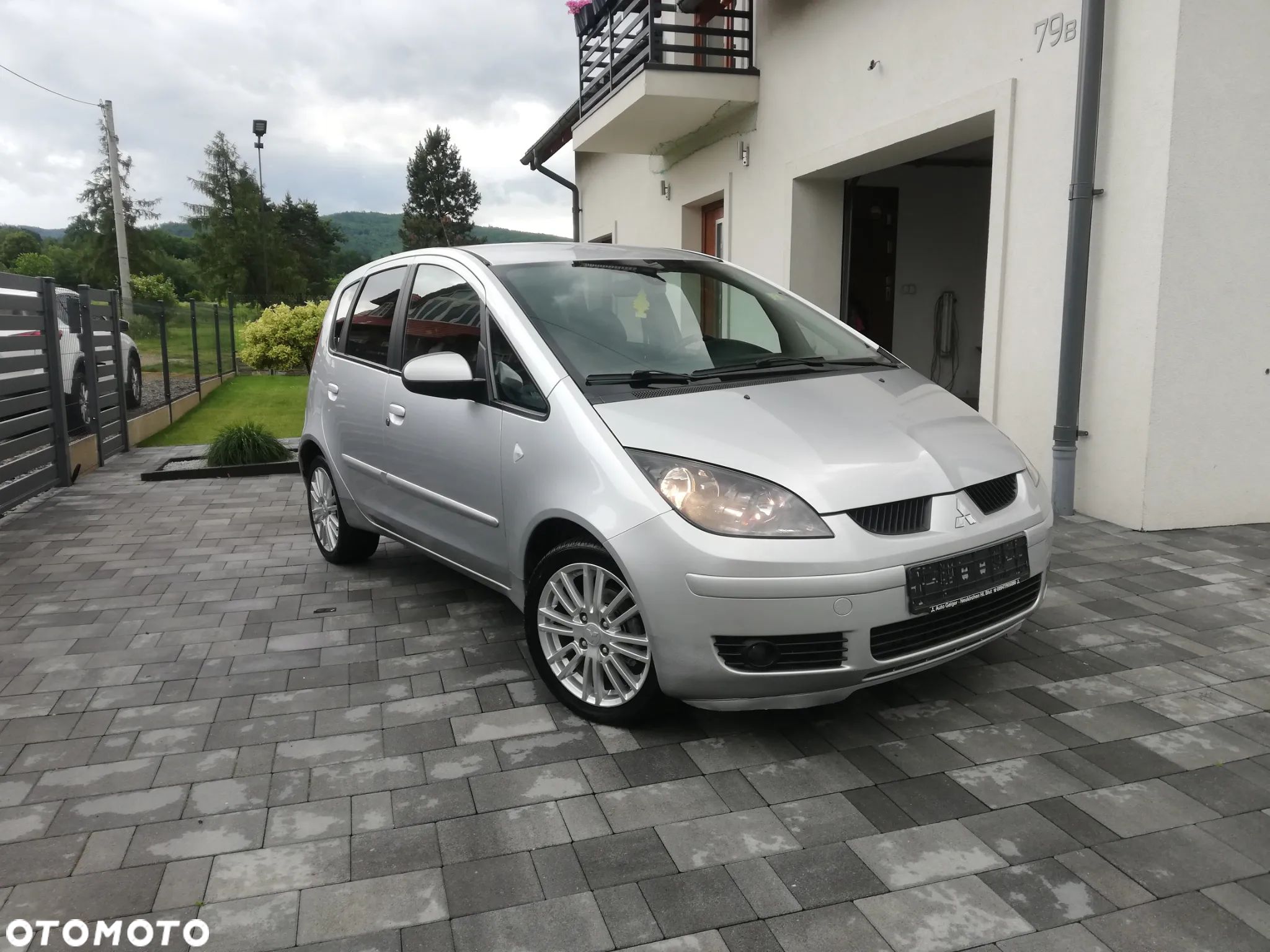 Mitsubishi Colt 1.3 Inform Edition Gold - 1