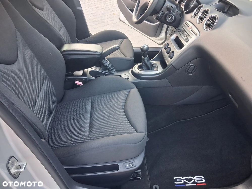 Peugeot 308 1.6 HDi Premium - 29